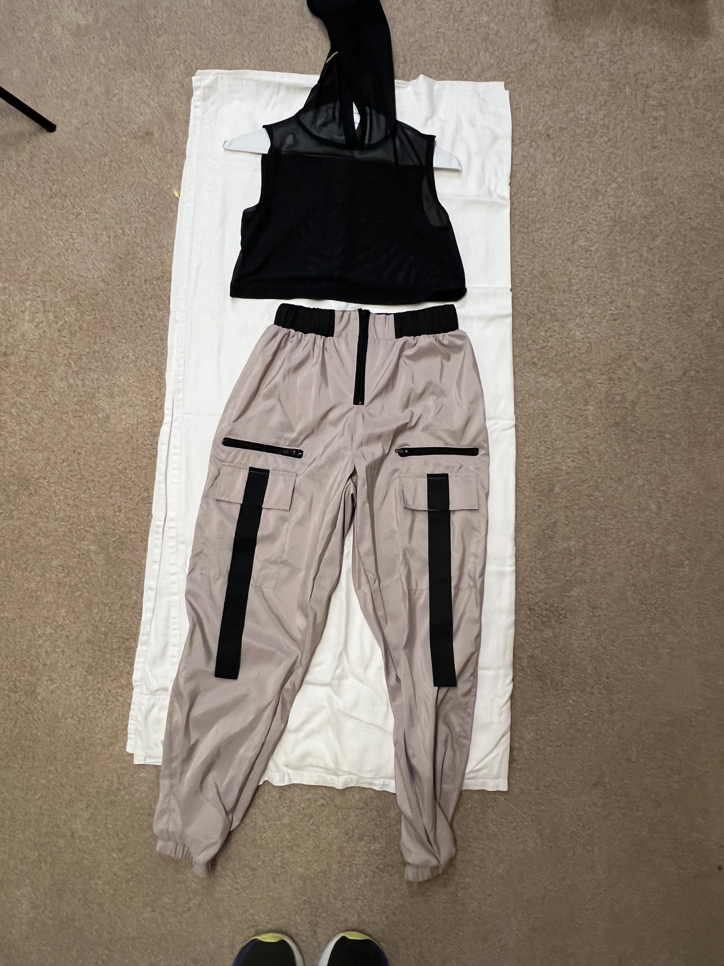 Black & Tan Hip Hop Costume.