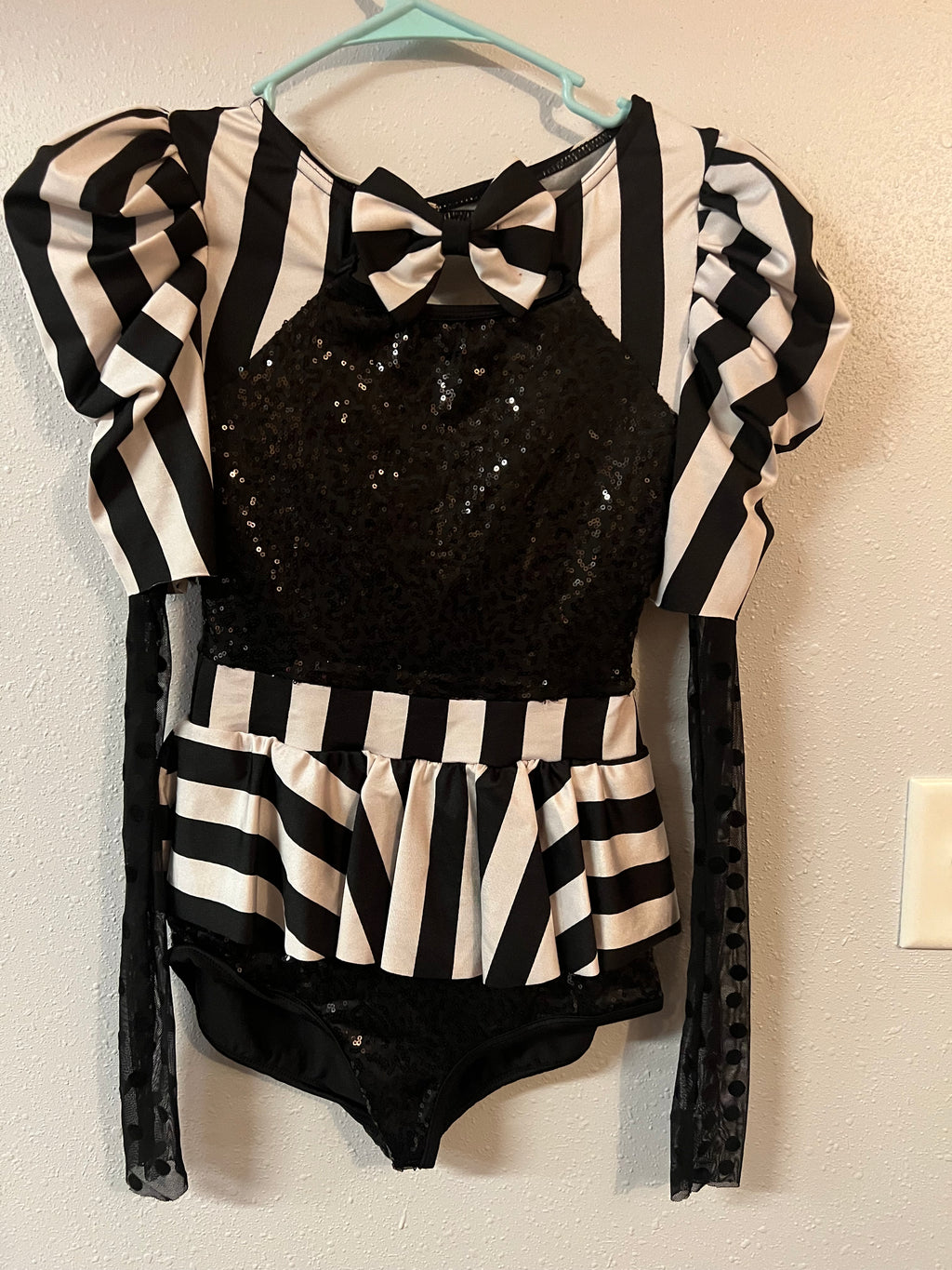 BLACK & WHITE ONE PIECE OUTFIT.