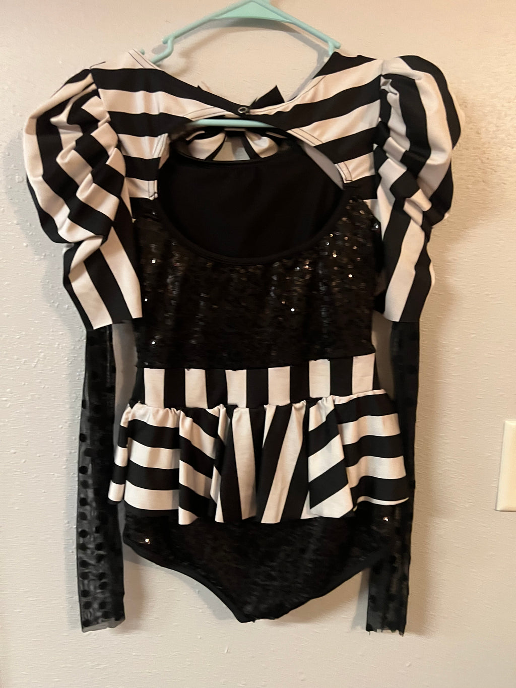 BLACK & WHITE ONE PIECE OUTFIT.