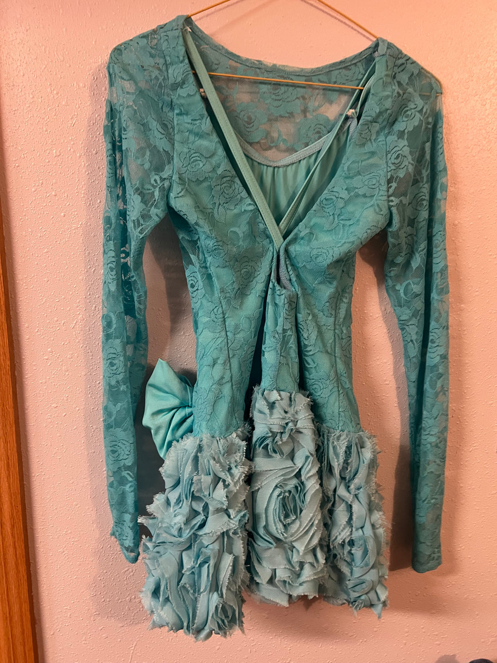 TURQUOISE LACE JAZZ DRESS
