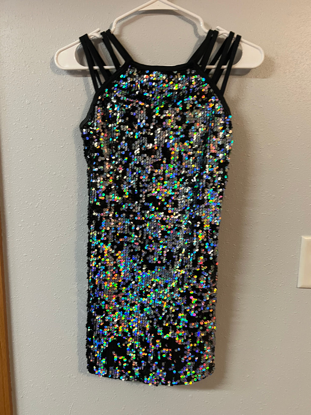 BLACK & WHITE SEQUIN DRESS.