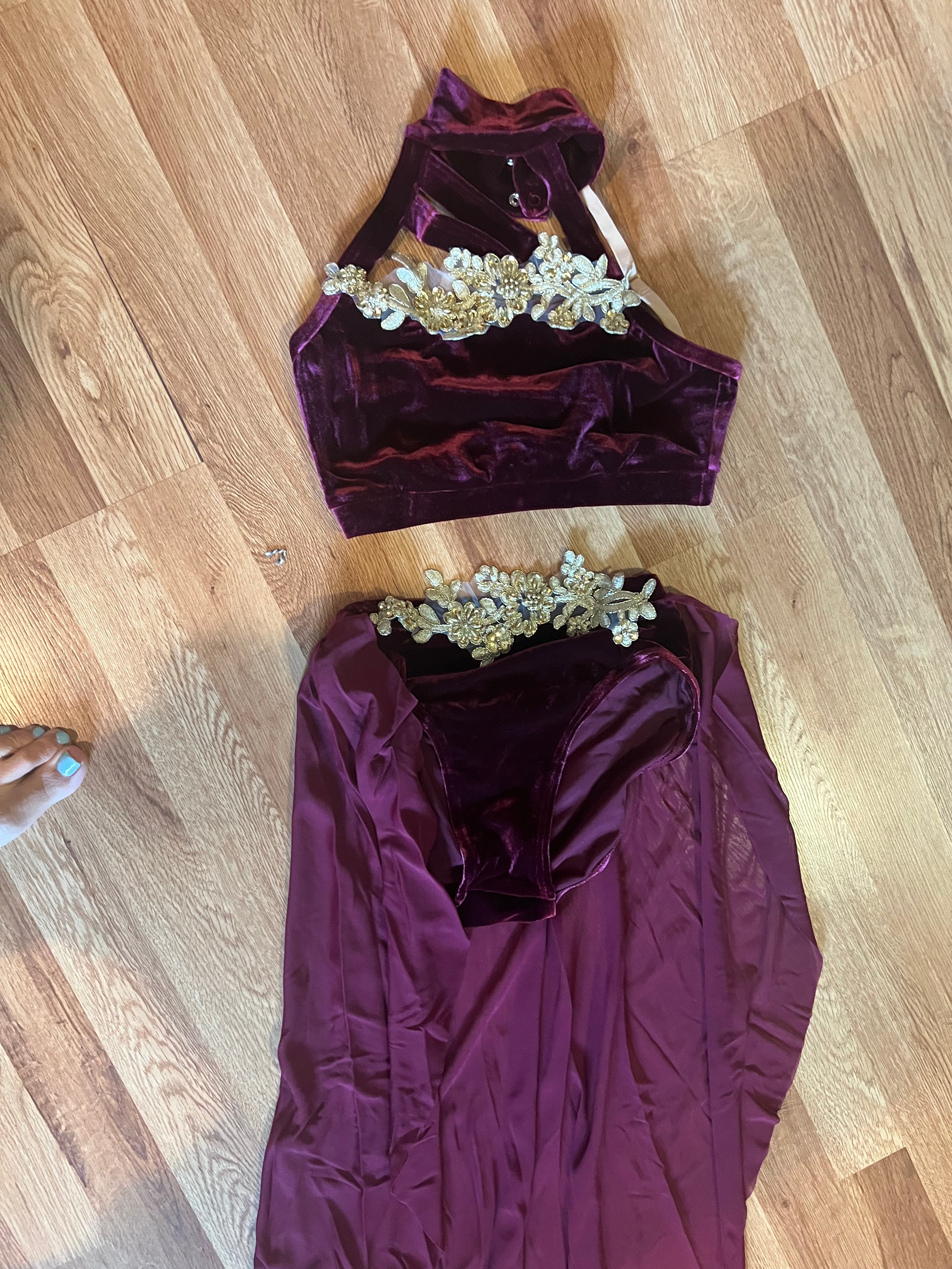 PURPLE VELVET WITH GOLD APPLIQUE