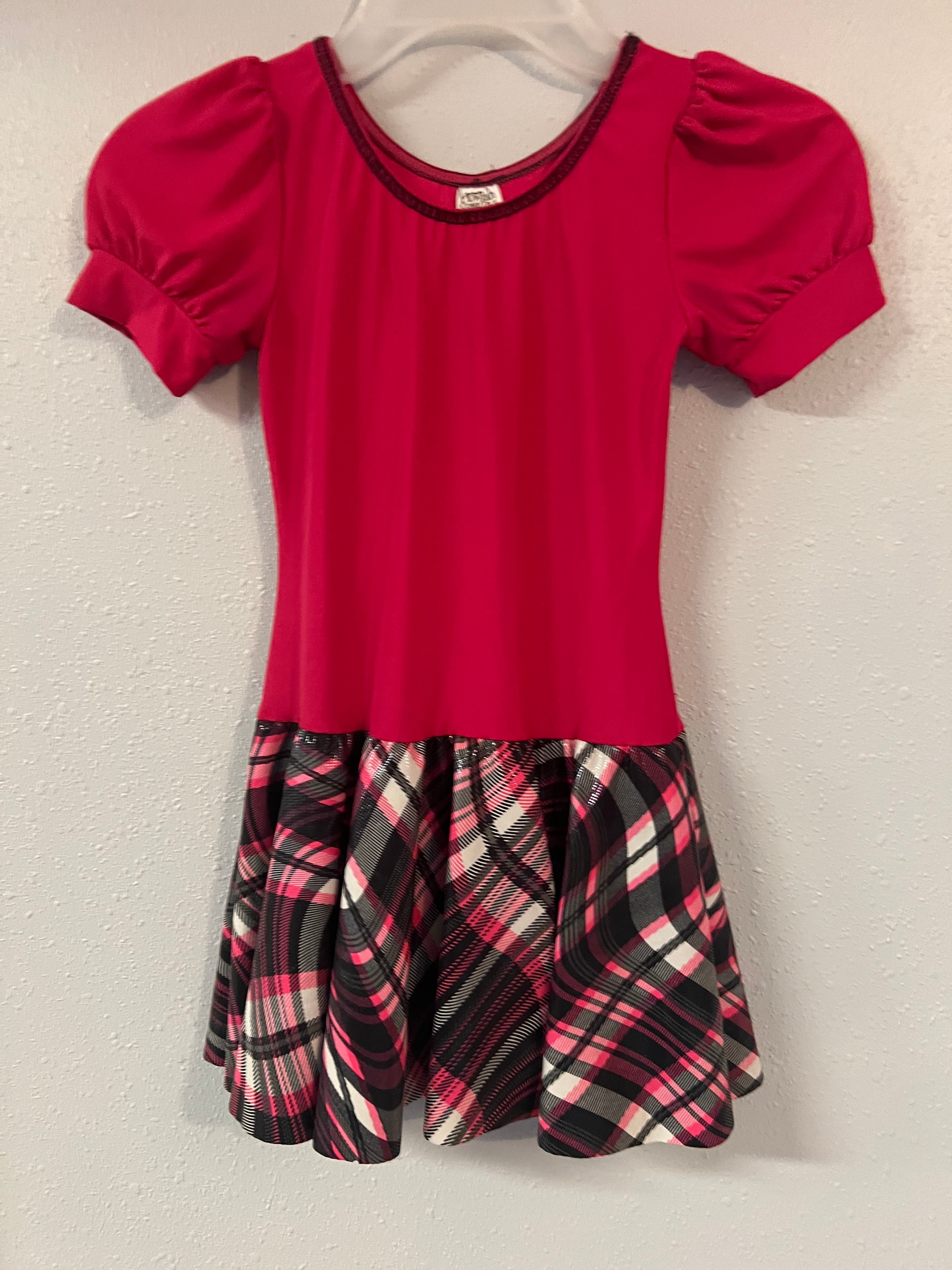 PINK AND BLACK PLAID (SKIRT) ONE PIECE.  CM