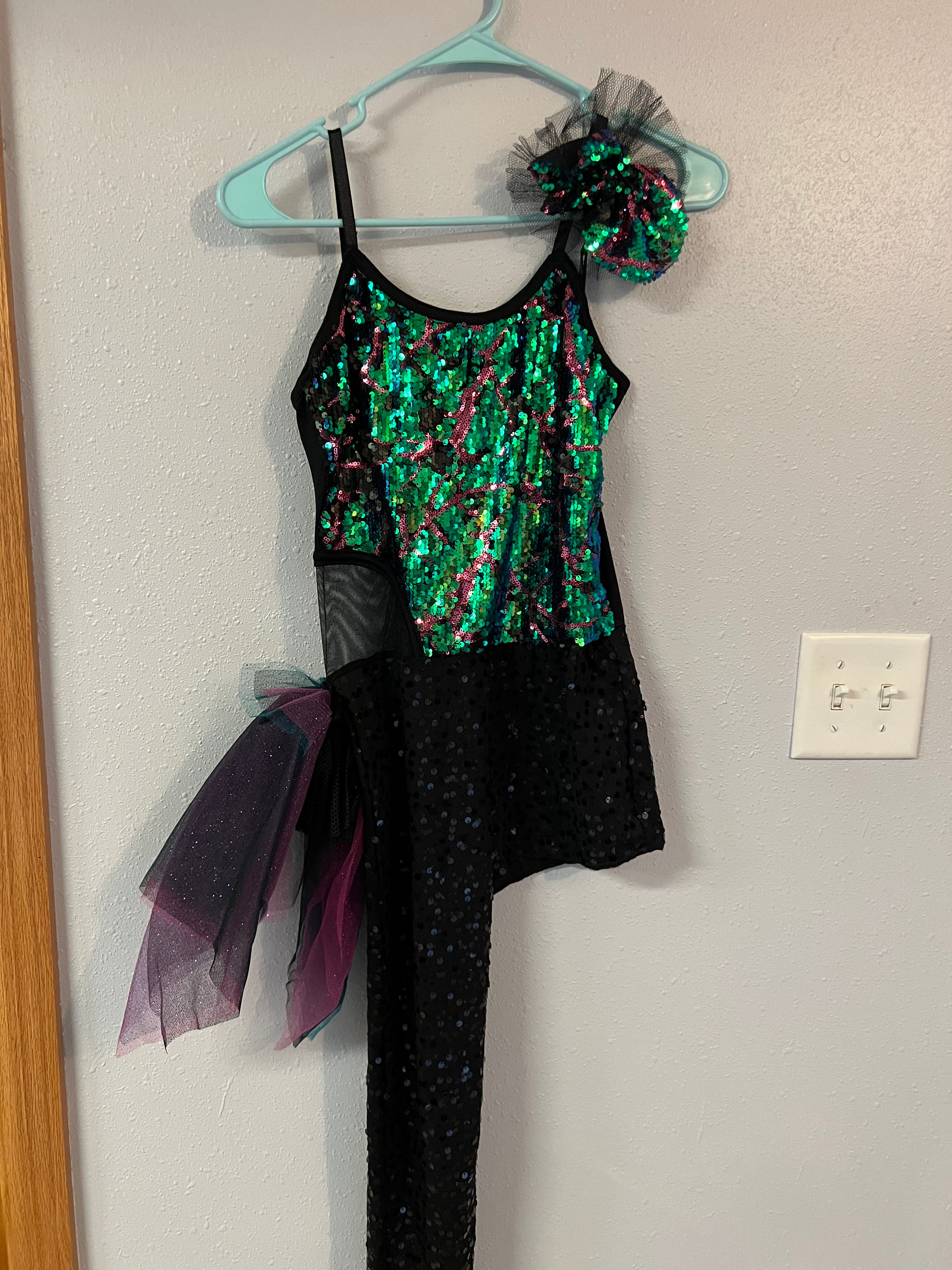 BLACK WITH GREEN SEQUINS- ONE PANT LEG